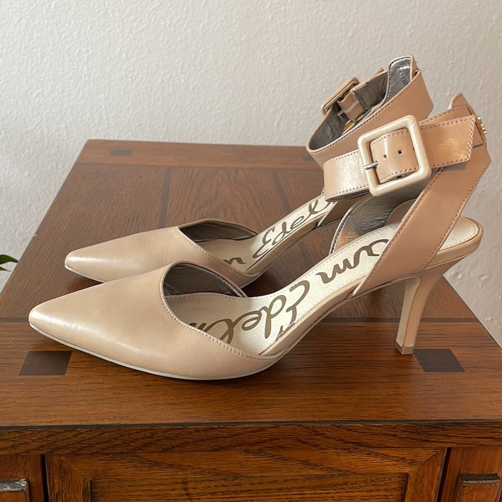 Sam Eldelman Beige Close Toe Pump - image 2